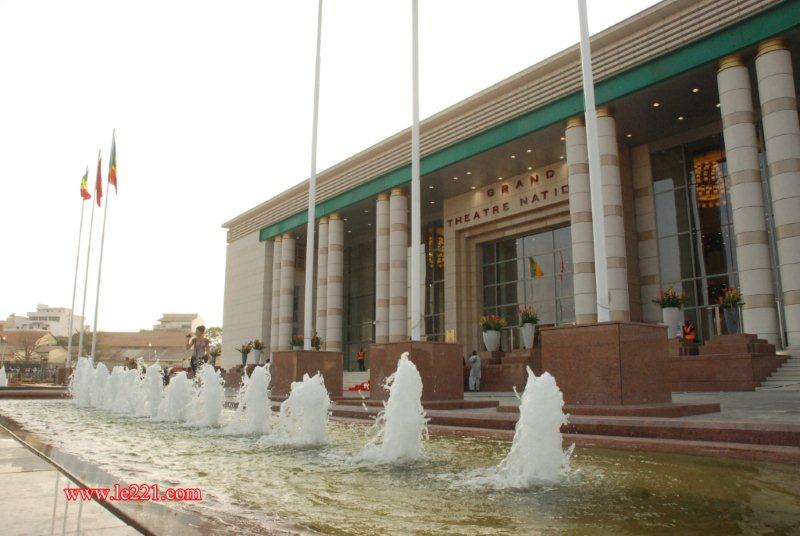 Grand Théâtre National de Dakar photo prise sur le site www.au-senegal.com